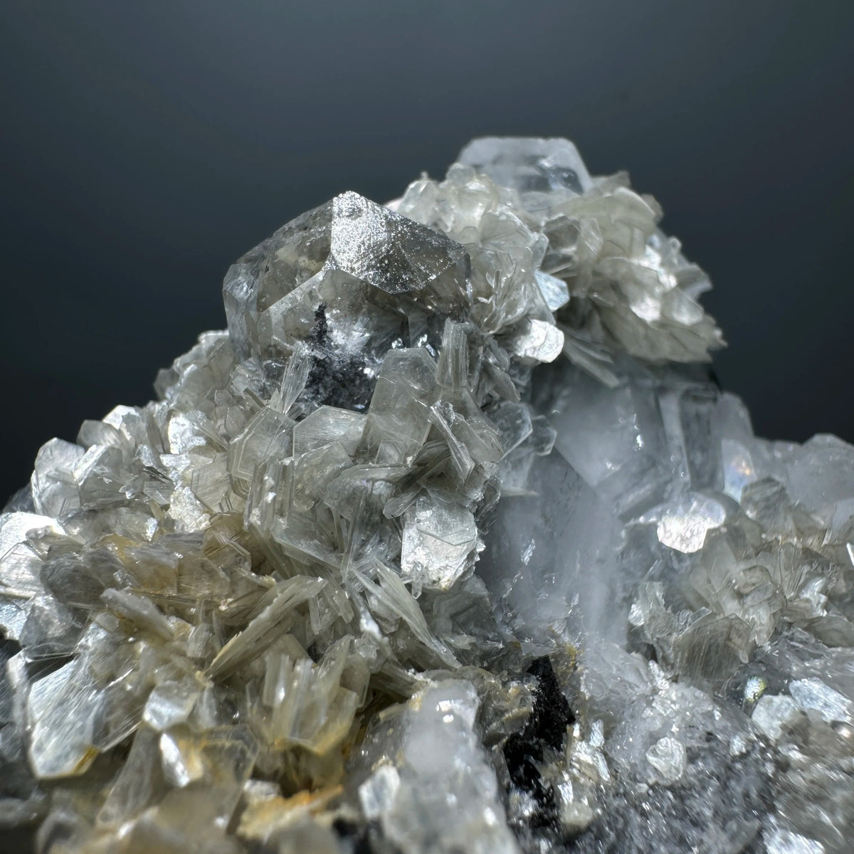 Aigue-marine avec cassitérite et muscovite 123 g photo 3.