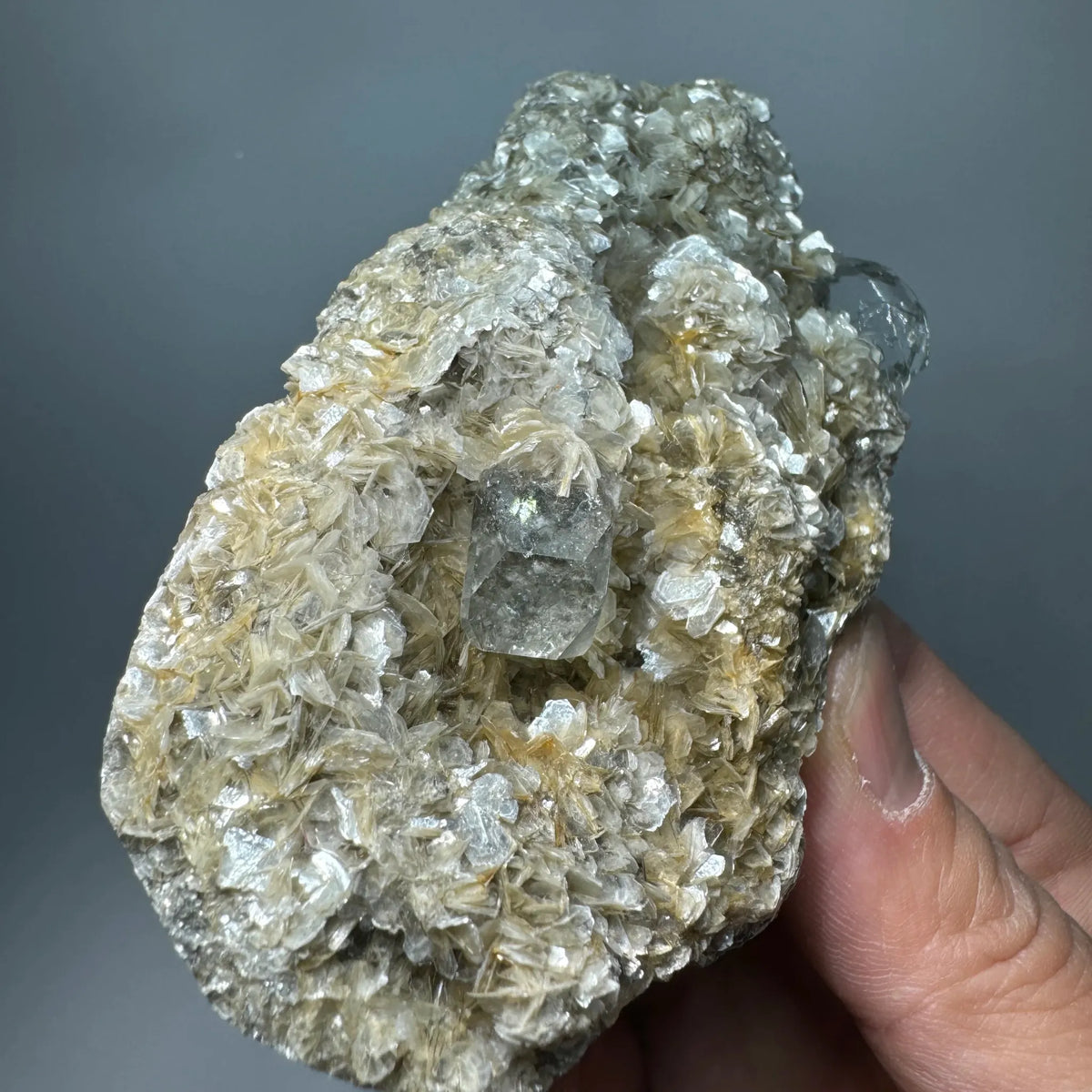 Aigue-marine avec muscovite 186 g photo 3.