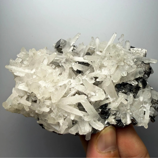Arsénopyrite avec quartz 144 g photo 5.