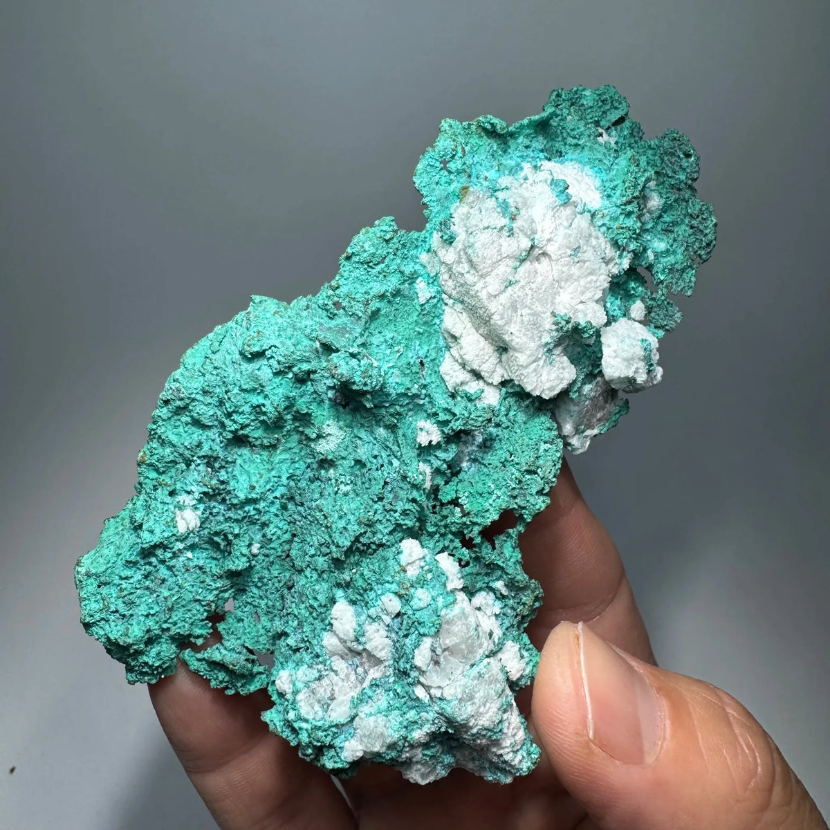 Chrysocolle avec malachite sur matrice 125 g photo 1.