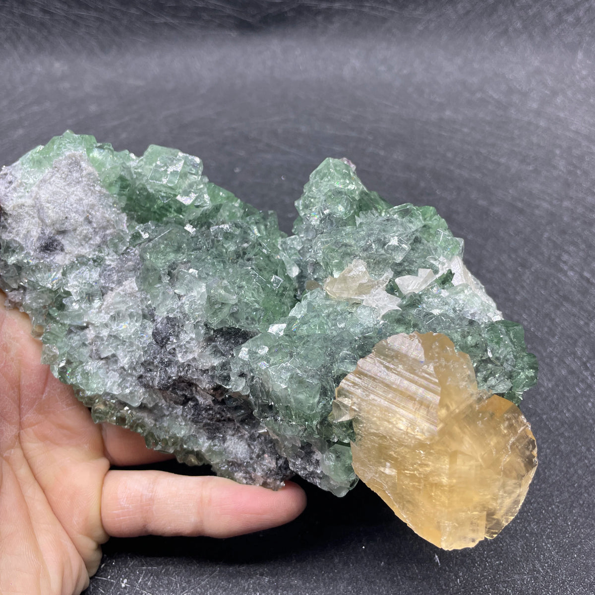 Fluorite verte et barytine sur matrice photo 4.