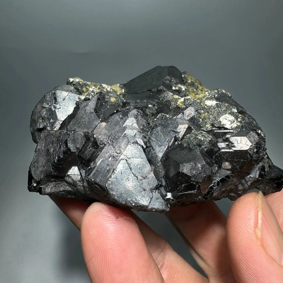 Magnétite cristallisée 326 g photo 3.