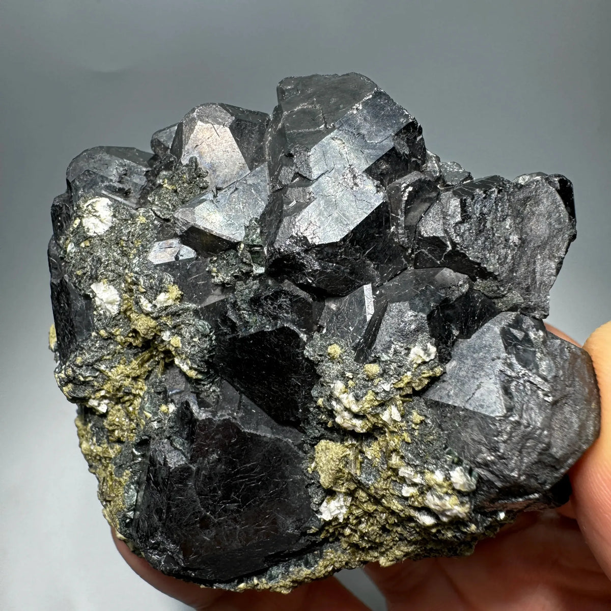 Magnétite cristallisée 326 g photo 5.