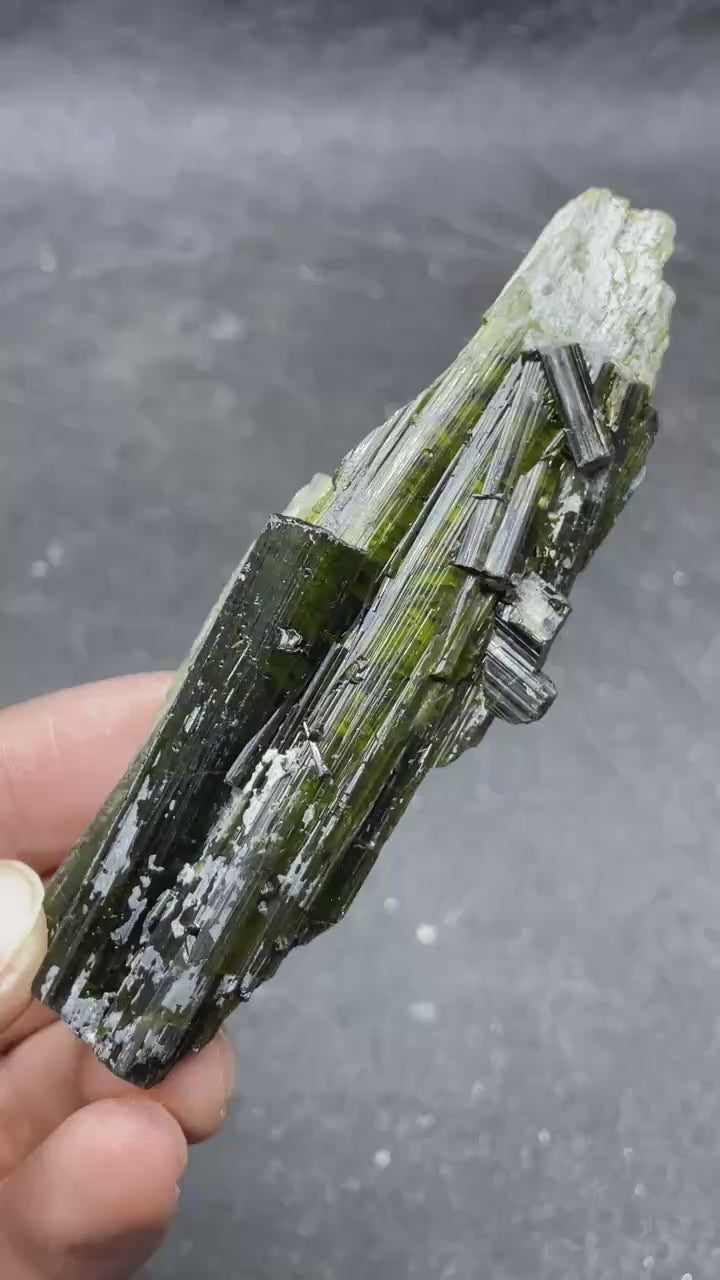 Tourmaline verte vidéo 1.