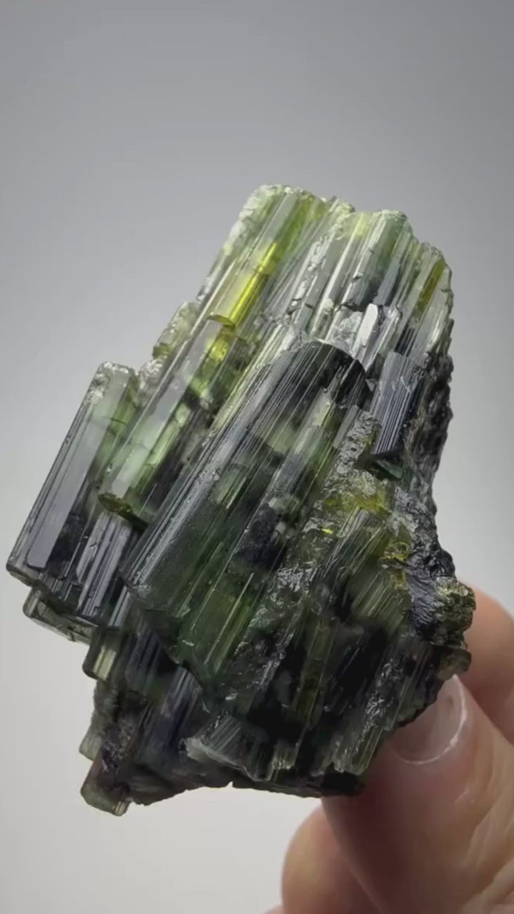 Tourmaline verte 59,3 g vidéo.