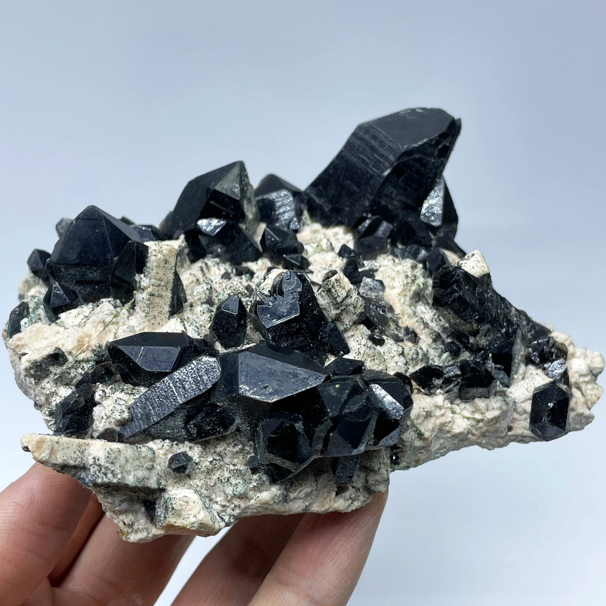 Quartz fumé noir sur feldspath photo 1.