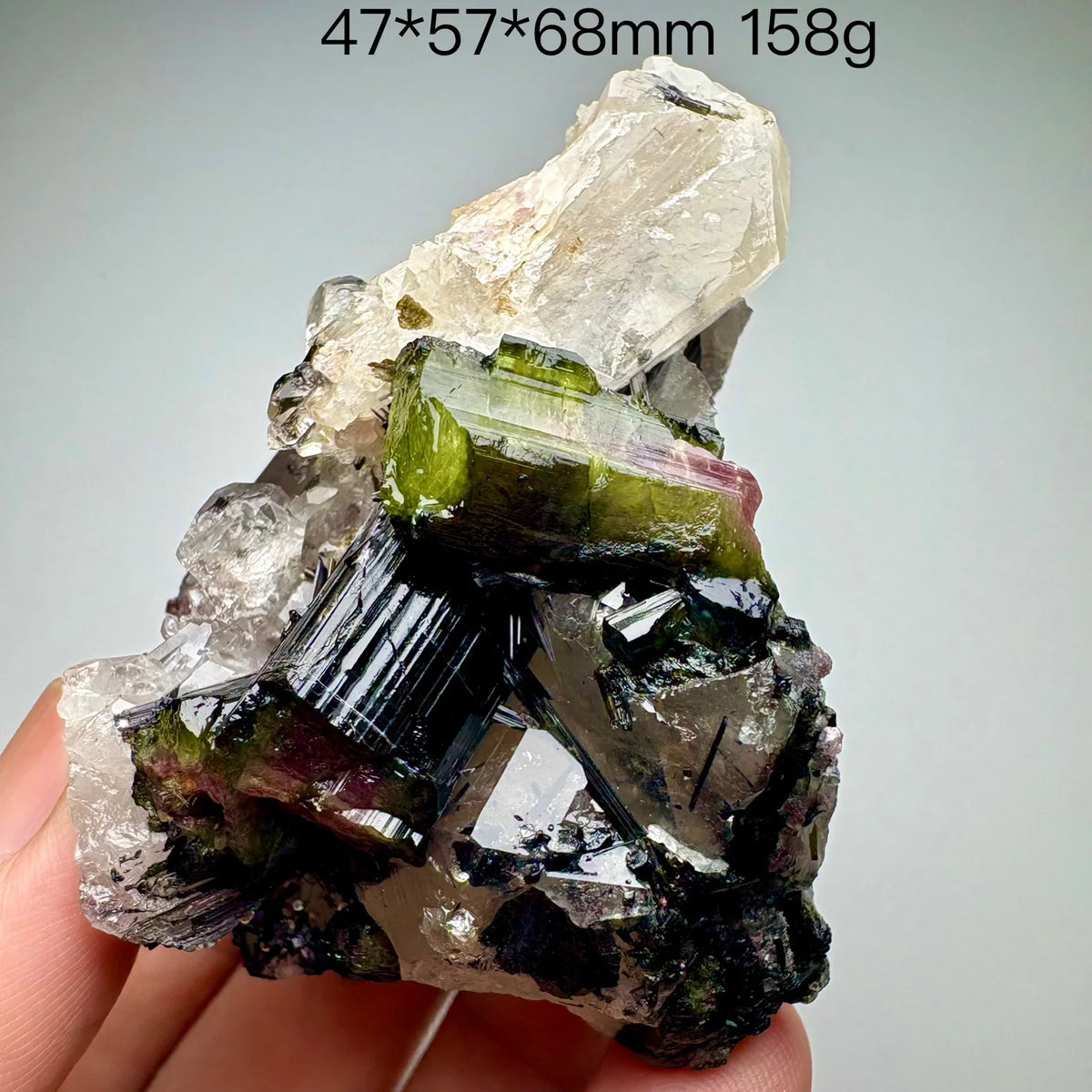 Tourmaline multicolore avec quartz 158 g photo 2.