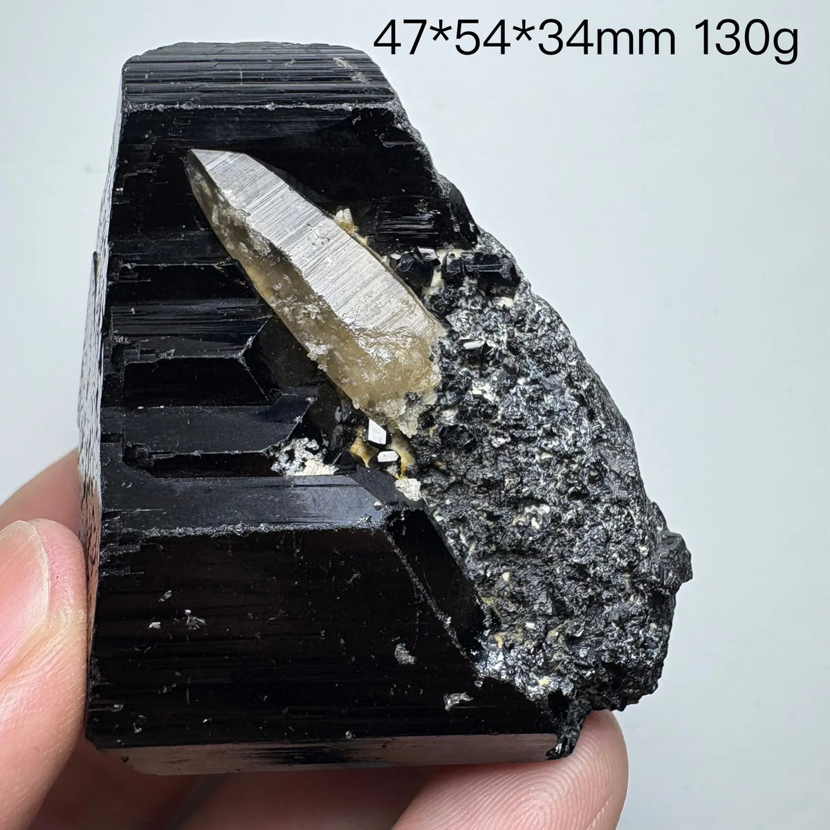 Tourmaline noire avec quartz fumé 130 g photo 5.