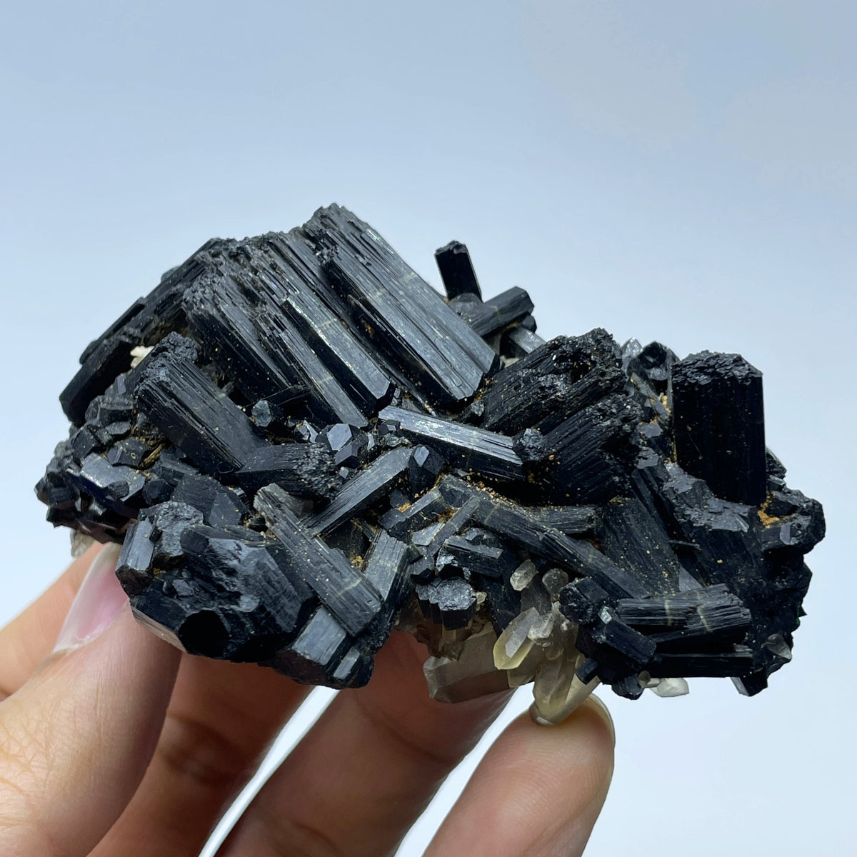 Tourmaline noire avec quartz hyalin photo 1.