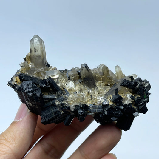 Tourmaline noire avec quartz hyalin photo 3.