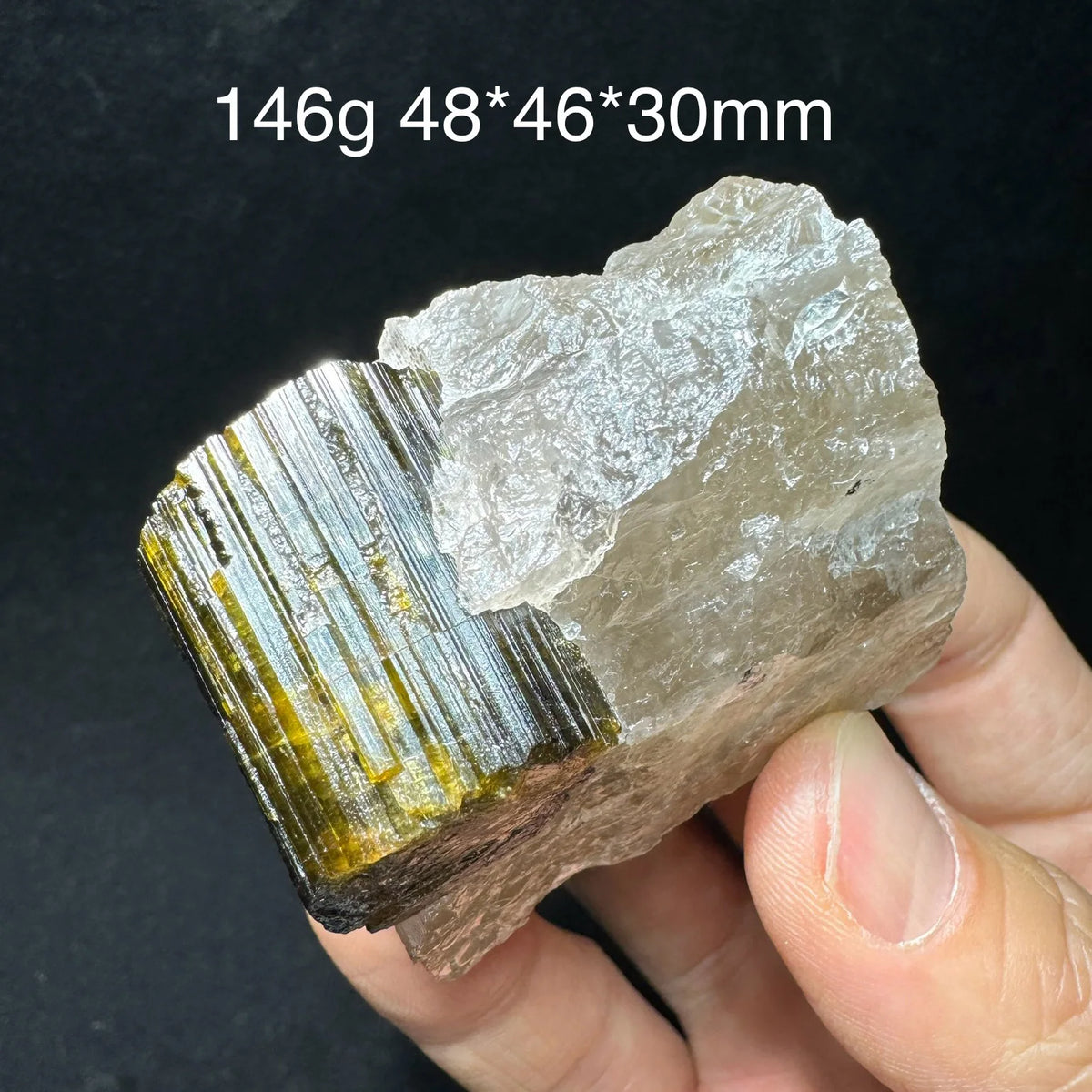 Tourmaline verte avec quartz hyalin 146 g photo 5.